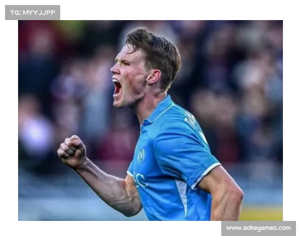 麦克托米奈侧勾破门卢卡库弑旧主那不勒斯2-0卡利亚里荣膺意甲冠军