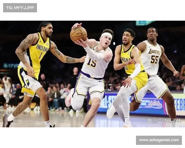 雷迪克赛后称赞湖人团结一心 并为里夫斯精彩表现感到自豪